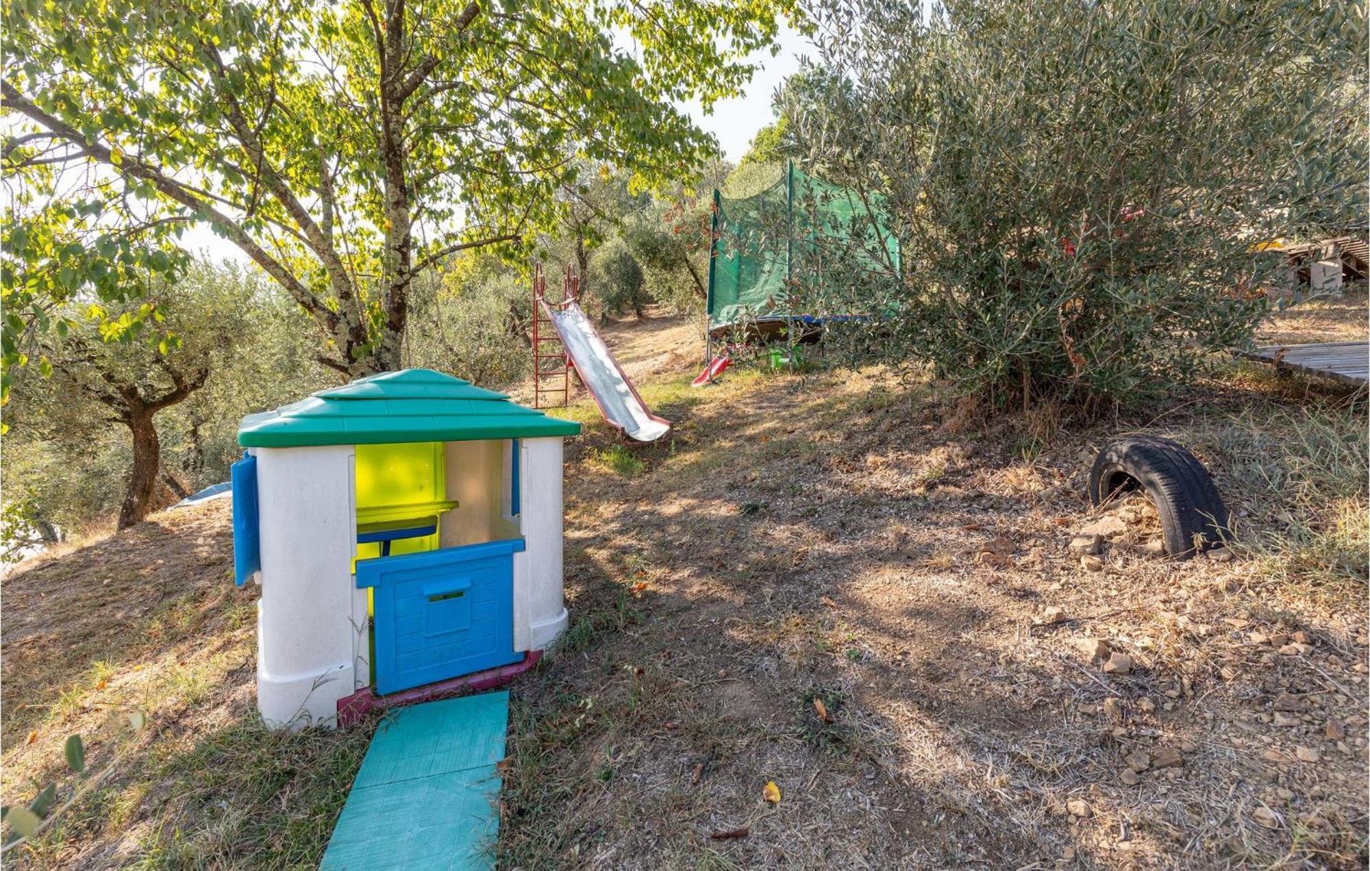 Awesome Home In Marliana With Kitchenette מראה חיצוני תמונה